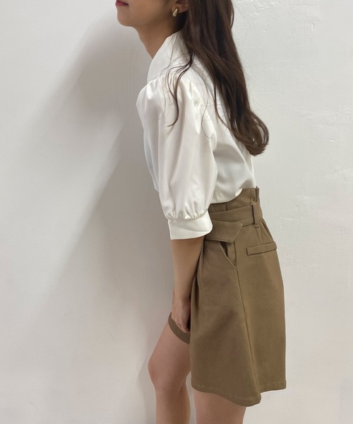 ADIRA（アディラ）の「アソートボタンブラウス（シャツ/ブラウス・レディース・ホワイト/ピンクベージュ・MEDIUM）」の3枚目の写真