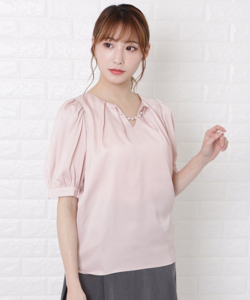 Lace Ladies(レースレディース)の「パールチェーンVネック半袖ブラウス(シャツ/ブラウス・レディース・ピンク/ホワイト・L/M/S)」の5枚目の写真