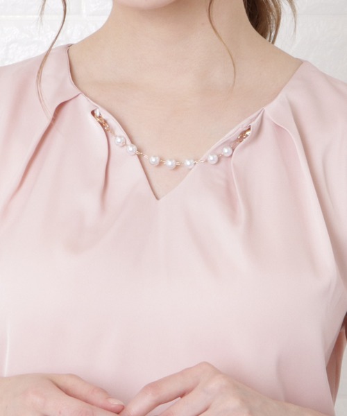 Lace Ladies(レースレディース)の「パールチェーンVネック半袖ブラウス(シャツ/ブラウス・レディース・ピンク/ホワイト・L/M/S)」の10枚目の写真