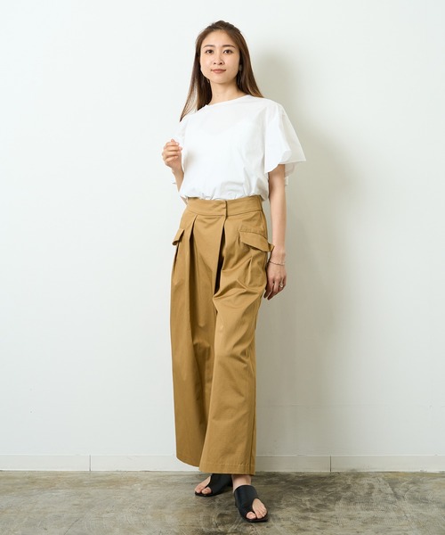 HERENCIA（ヘレンチア）の「アシンメトリー ラップ風 ワイドタックパンツ（その他パンツ・レディース・ベージュ/ライトカーキ・MEDIUM）」の3枚目の写真