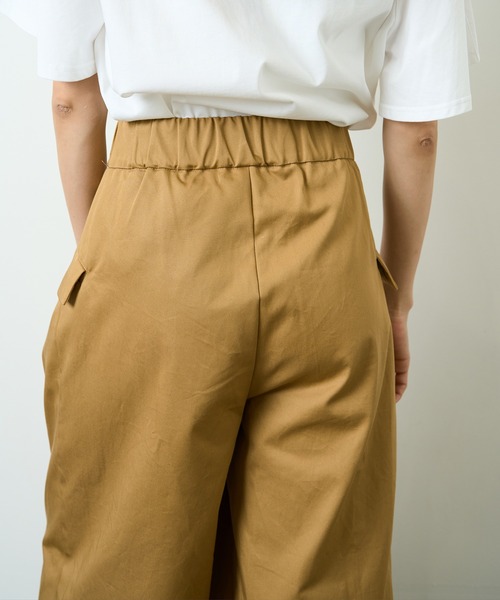HERENCIA（ヘレンチア）の「アシンメトリー ラップ風 ワイドタックパンツ（その他パンツ・レディース・ベージュ/ライトカーキ・MEDIUM）」の4枚目の写真