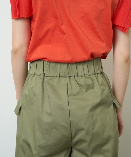 HERENCIA（ヘレンチア）の「アシンメトリー ラップ風 ワイドタックパンツ（その他パンツ・レディース・ベージュ/ライトカーキ・MEDIUM）」の12枚目の写真