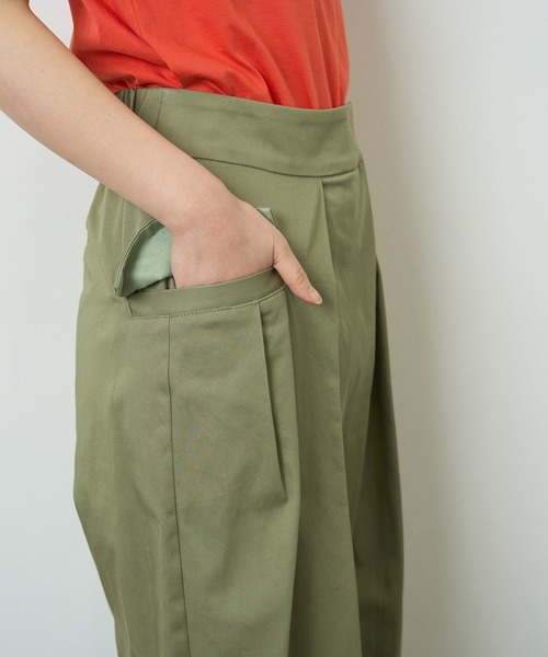 HERENCIA（ヘレンチア）の「アシンメトリー ラップ風 ワイドタックパンツ（その他パンツ・レディース・ベージュ/ライトカーキ・MEDIUM）」の15枚目の写真