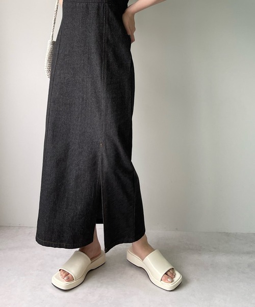 LE MORE（リモア）の「デニムキャミワンピ（ワンピース・レディース・ネイビー/ブラック/アイボリー・FREE）」の9枚目の写真