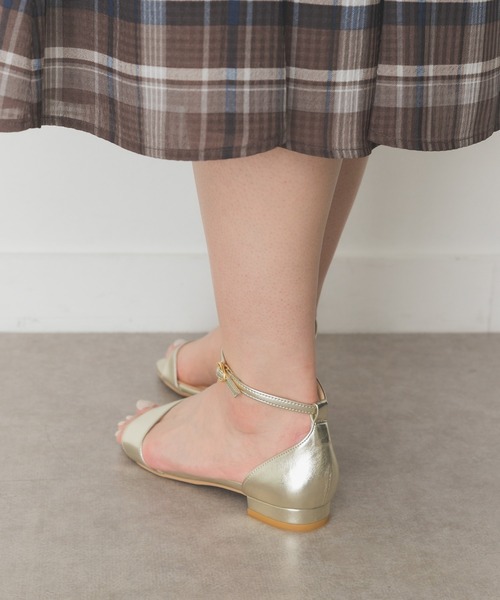 RODE SKO(ロデスコ)の「『MADE IN JAPAN』シンプルストラップサンダル(サンダル・レディース・ブラック/ゴールド/マスタード/キャメル・36/37/38)」の15枚目の写真