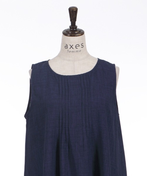 axes femme(アクシーズファム)の「麻調ピンタックAラインワンピース(ワンピース・レディース・グレイッシュベージュ/サックスブルー/ネイビー・FREE)」の16枚目の写真