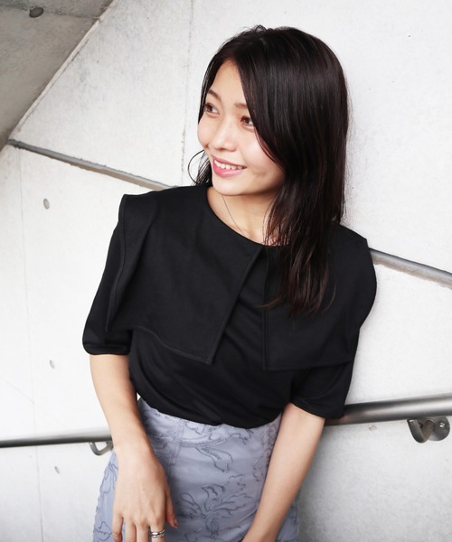 Brownie（ブラウニー）の「Brownie スクエアーカラー五分袖プルオーバー（Tシャツ/カットソー・レディース・ブラック/オフホワイト/ホワイト×ブラック/グリーン系その他・FREE）」の4枚目の写真