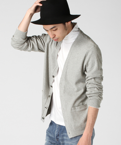 EDIFICE（エディフィス）の「◇セイケイスムースVカーデ（カーディガン/ボレロ・メンズ・ネイビー/マスタード/チャコールグレー/ホワイト・44/48/46）」の7枚目の写真