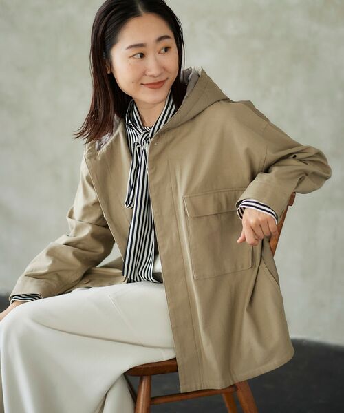 le.coeur blanc(ルクールブラン)の「キルティングコンビミリタリージャケット(ミリタリージャケット・レディース・ベージュ/カーキオリーブ・38)」の4枚目の写真