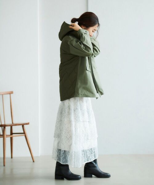 le.coeur blanc(ルクールブラン)の「キルティングコンビミリタリージャケット(ミリタリージャケット・レディース・ベージュ/カーキオリーブ・38)」の14枚目の写真