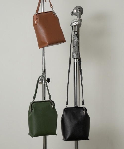 Amiur（エミレ）の「baku pochette bag（ショルダーバッグ・レディース・ブラック/グリーン/キャメル・FREE）」の7枚目の写真