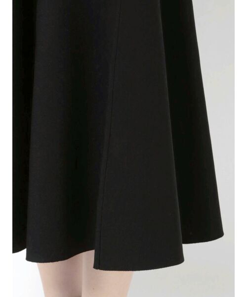 MERCURYDUO（マーキュリーデュオ）の「【To/】ハイツイストスタンドカラーロングスリーブニットワンピース（ワンピース・レディース・アイボリー/ブラック・SMALL/MEDIUM）」の15枚目の写真