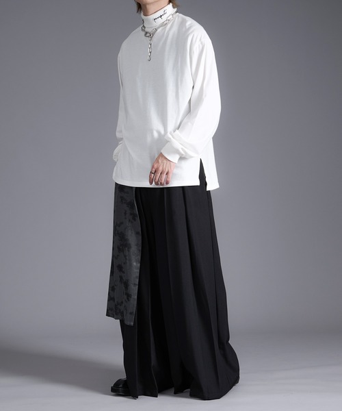 Resurrection 刺繍 ホワイト長袖 タートルネック タートルネック刺繍ロンT（Tシャツ/カットソー）｜Ellno Loset