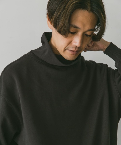 URBAN RESEARCH DOORS（アーバンリサーチドアーズ）の「『UR TECH』裏起毛モックネックスウェット（スウェット・メンズ・グレー系その他/チャコールグレー/グリーン/ブルー・X-LARGE/LARGE/MEDIUM）」の2枚目の写真