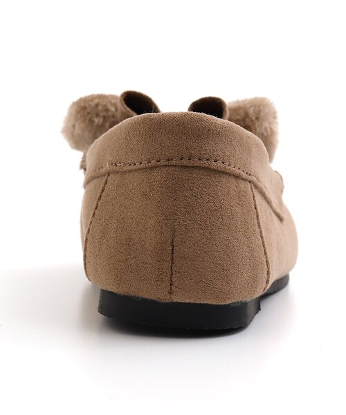 apres les cours(アプレレクール)の「ファーリボンモカシン(モカシン/デッキシューズ・キッズ・ブラウン/アイボリー・14/19/20/18/17/15 /16)」の17枚目の写真