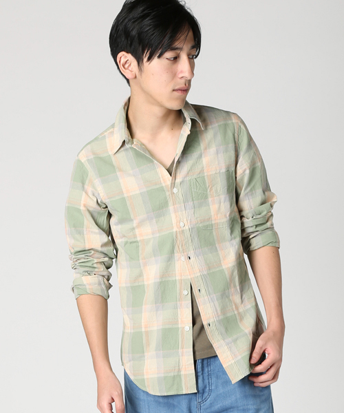 JOURNAL STANDARD（ジャーナルスタンダード）の「シャンブレーチェックレギュラーカラーシャツ # （シャツ/ブラウス・メンズ・ライトグレー/コバルトブルー/ライトグリーン・LARGE/MEDIUM）」の3枚目の写真