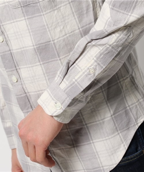 JOURNAL STANDARD（ジャーナルスタンダード）の「シャンブレーチェックレギュラーカラーシャツ # （シャツ/ブラウス・メンズ・ライトグレー/コバルトブルー/ライトグリーン・LARGE/MEDIUM）」の8枚目の写真