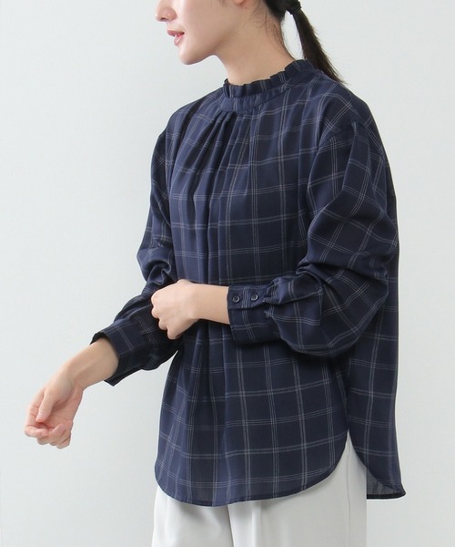ikka(イッカ)の「襟フリル2WAYブラウス(シャツ/ブラウス・レディース・オレンジ/ネイビー/ホワイト/ブルー/オフホワイト・S/M/L)」の4枚目の写真