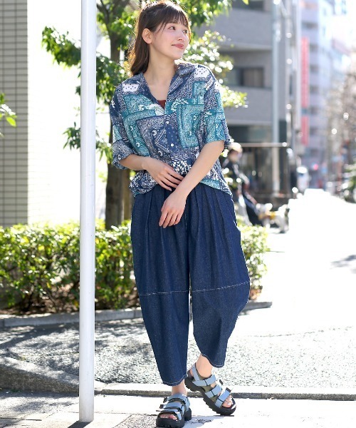 チチカカ（チチカカ）の「アソートアロハシャツ【ユニセックス】（シャツ/ブラウス・メンズ・ブラック/ネイビー・MEDIUM/LARGE）」の5枚目の写真