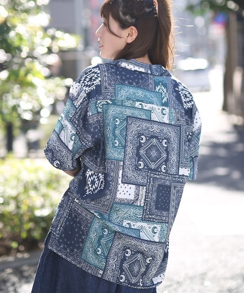 チチカカ（チチカカ）の「アソートアロハシャツ【ユニセックス】（シャツ/ブラウス・メンズ・ブラック/ネイビー・MEDIUM/LARGE）」の7枚目の写真