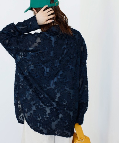 GeeRA(ジーラ)の「フリンジジャカードシアーシャツ(シャツ/ブラウス・レディース・ネイビー/オフホワイト・LARGE/MEDIUM)」の9枚目の写真