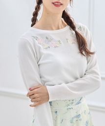 フラワー刺繍ラウンドネックニットプルオーバー