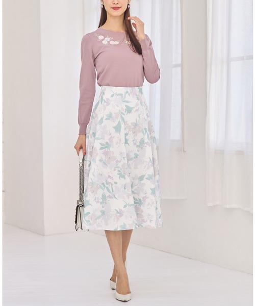 tocco closet(トッコ クローゼット)の「フラワー刺繍ラウンドネックニットプルオーバー(ニット/セーター・レディース・オフホワイト/ネイビー/ピンク系その他・M)」の10枚目の写真