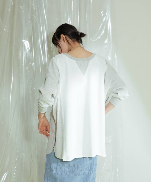 Eimee Law（エイミーロウ）の「裏毛×ワッフル　２WAY大人ロゴトップス（Tシャツ/カットソー・レディース・ライトグレー/オフホワイト・38）」の5枚目の写真