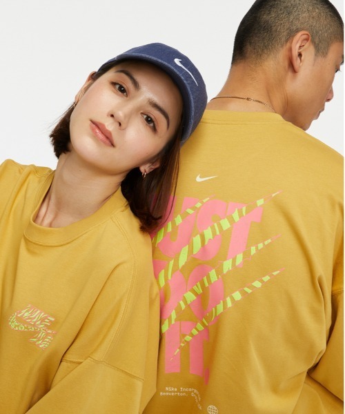 NIKE(ナイキ)の「ナイキ スポーツウェア メンズ Tシャツ / Nike Sportswear Men's T-Shirt(Tシャツ/カットソー・メンズ・ブラック/イエロー系その他/ホワイト・XL/M/L/S/2XL)」の7枚目の写真