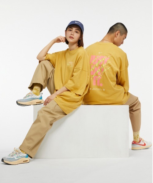 NIKE(ナイキ)の「ナイキ スポーツウェア メンズ Tシャツ / Nike Sportswear Men's T-Shirt(Tシャツ/カットソー・メンズ・ブラック/イエロー系その他/ホワイト・XL/M/L/S/2XL)」の8枚目の写真