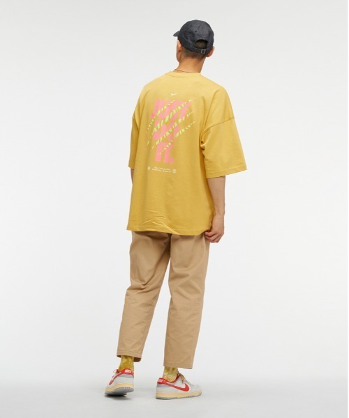 NIKE(ナイキ)の「ナイキ スポーツウェア メンズ Tシャツ / Nike Sportswear Men's T-Shirt(Tシャツ/カットソー・メンズ・ブラック/イエロー系その他/ホワイト・XL/M/L/S/2XL)」の20枚目の写真