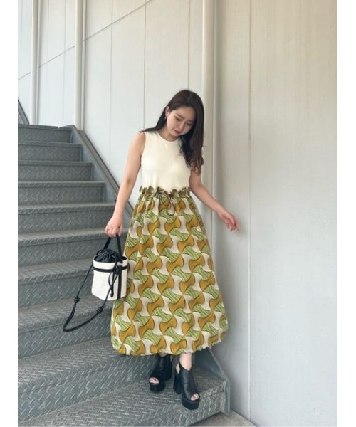 AZUL by moussy（アズールバイマウジー）の「DOCKING DRAWSTRING ONEPIECE/ドッキングドローストリングワンピース（ワンピース・レディース・ホワイト系その他/ブラック系その他・SMALL/MEDIUM）」の22枚目の写真