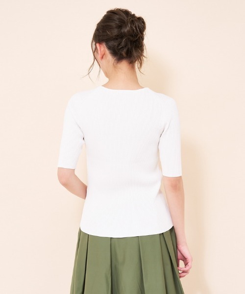 en recre（アンレクレ）の「【BEATRICE】五分袖リブニット（ニット/セーター・レディース・Beige/オフホワイト/ブラック・2）」の5枚目の写真
