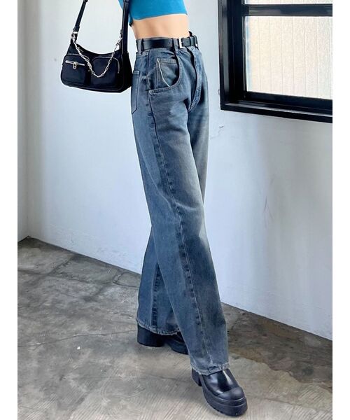 EMODA（エモダ）の「ヴィンテージライクルーズジーンズ（デニムパンツ・レディース・ライトブルー/ブルー・SMALL/MEDIUM）」の2枚目の写真