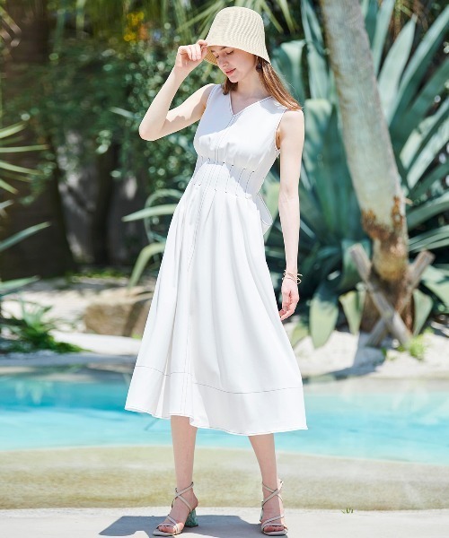 AND COUTURE（アンドクチュール）の「デニムノースリロング