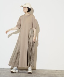 CONVERSE TOKYO | GATHER PLEATS DOCKING DRESS(ワンピース)