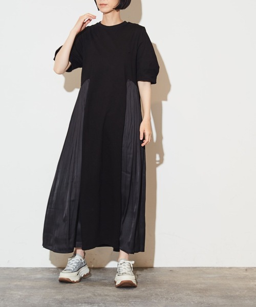 CONVERSE TOKYO（コンバーストウキョウ）の「GATHER PLEATS