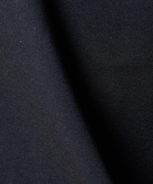 UNDER ARMOUR(アンダーアーマー)の「UAモーション ショートスリーブTシャツ(トレーニング/レディース)(Tシャツ/カットソー・レディース・ブラック・M/XL/L/S)」の2枚目の写真
