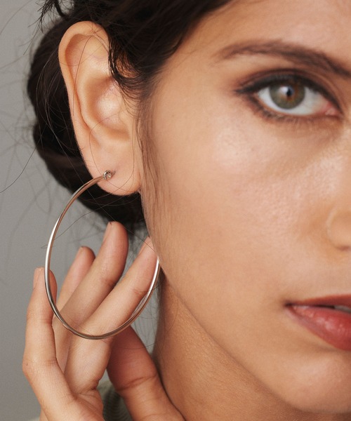 CENE(セネ)の「【CENE】セネ/ループピアス60mm(ピアス(両耳用)・レディース・ゴールド/シルバー・FREE)」の7枚目の写真