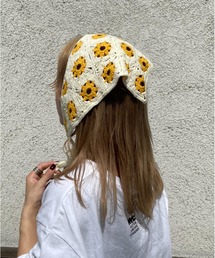 HIKA（ヒカ）の「【HIKA】FLOWERモチーフバブーシュカ（ヘアバンド）」