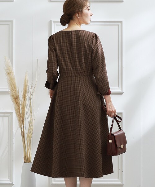 couture brooch（クチュールブローチ）の「◆【自分好みに七変化】配色ポイントワンピース（ワンピース・レディース・ブラウン系2/ベージュ系1・38/42/40/36）」の5枚目の写真