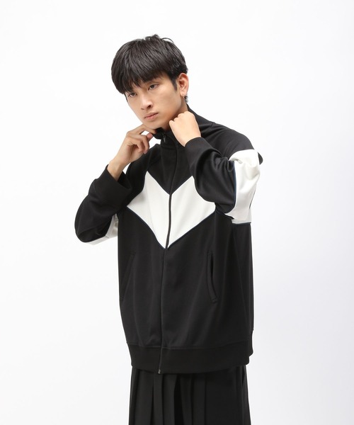 Anui（アニュイ）の「【TGC teen 着用アイテム/UNISEX】ルーズトラックジャケット（ナイロンジャケット・レディース・ブラック/ネイビー・S/M）」の4枚目の写真