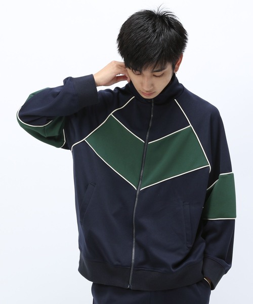 Anui（アニュイ）の「【TGC teen 着用アイテム/UNISEX】ルーズトラックジャケット（ナイロンジャケット・レディース・ブラック/ネイビー・S/M）」の19枚目の写真