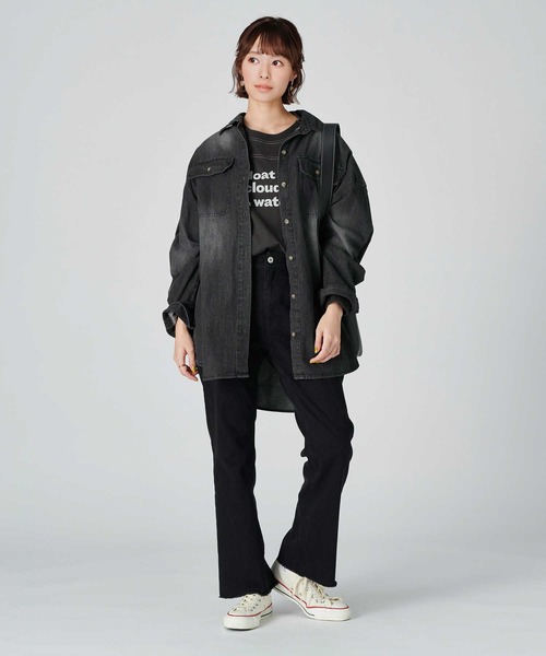 BACK NUMBER(バックナンバー)の「【BACK NUMBER】フラップポケットデニムシャツ(シャツ/ブラウス・レディース・ブラック・M)」の2枚目の写真