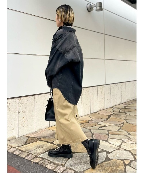 BACK NUMBER(バックナンバー)の「【BACK NUMBER】フラップポケットデニムシャツ(シャツ/ブラウス・レディース・ブラック・M)」の17枚目の写真