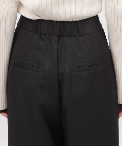 LAKOLE（ラコレ）の「2タックワイドスラックス / 976007（スラックス・レディース・ネイビー系8/ブラック/グレー・SMALL/MEDIUM）」の21枚目の写真
