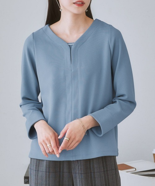 7days Life Styling（セブンデイズライフスタイリング）の「【裏側起毛であったか】ゴールドパーツ使いトップス（Tシャツ/カットソー・レディース・サックスブルー系/ブラック/アイボリー/オフホワイト・LL/3L/M/L/S）」の4枚目の写真