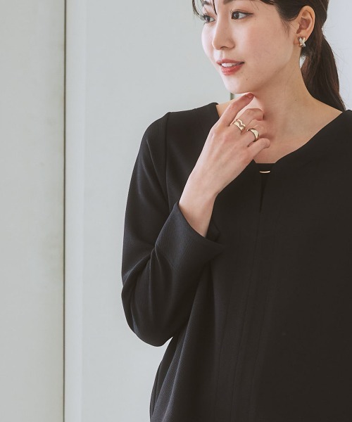 7days Life Styling（セブンデイズライフスタイリング）の「【裏側起毛であったか】ゴールドパーツ使いトップス（Tシャツ/カットソー・レディース・サックスブルー系/ブラック/アイボリー/オフホワイト・LL/3L/M/L/S）」の12枚目の写真