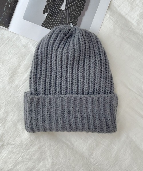 Vipoa（ヴィポア）の「BASIC EASY KNIT BEANIE（ニットキャップ/ビーニー・レディース・ベージュ/グレー/ブルー/ブラウン/レッド/アイボリー/ブラック/カーキ・FREE）」の4枚目の写真