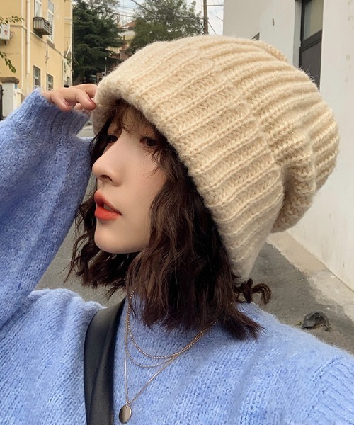 Vipoa（ヴィポア）の「BASIC EASY KNIT BEANIE（ニットキャップ/ビーニー・レディース・ベージュ/グレー/ブルー/ブラウン/レッド/アイボリー/ブラック/カーキ・FREE）」の2枚目の写真